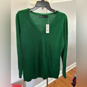 New York & Company Emerald V-neck Lightweight Sweater